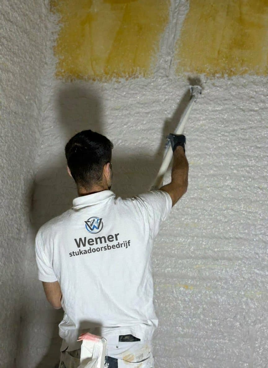 Wemer stukadoorsbedrijf vakmannen aan het werk